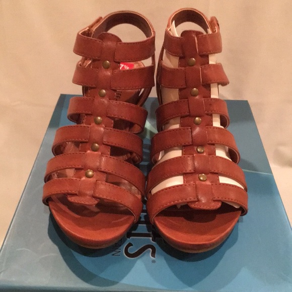 NEW CLIFFS BY WHITE MOUNTAIN Vivaldi' Women's Wedg - Picture 1 of 8